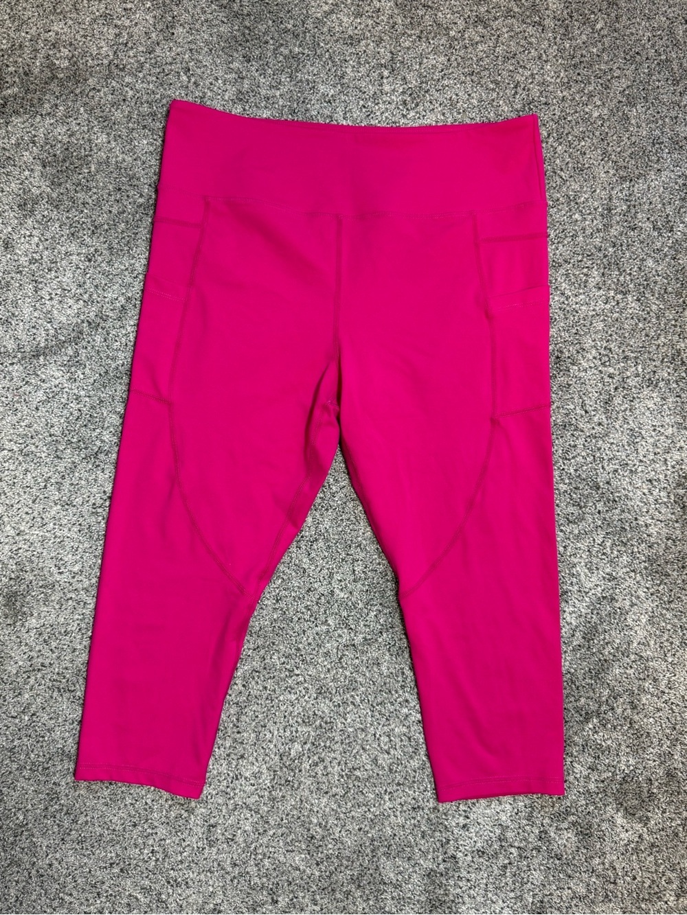ZYIA Bright pink light and tight Leggings with Side Pockets - Picture 3 of 5